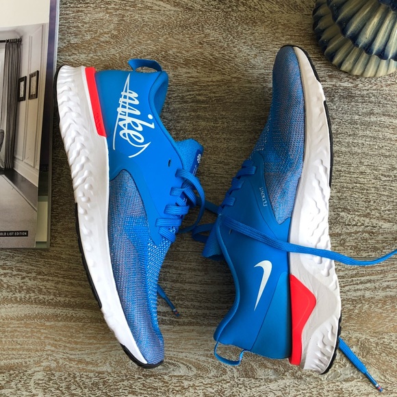 Nike Men’s Odyssey React 2 Flyknit Running Shoe - Picture 2 of 5